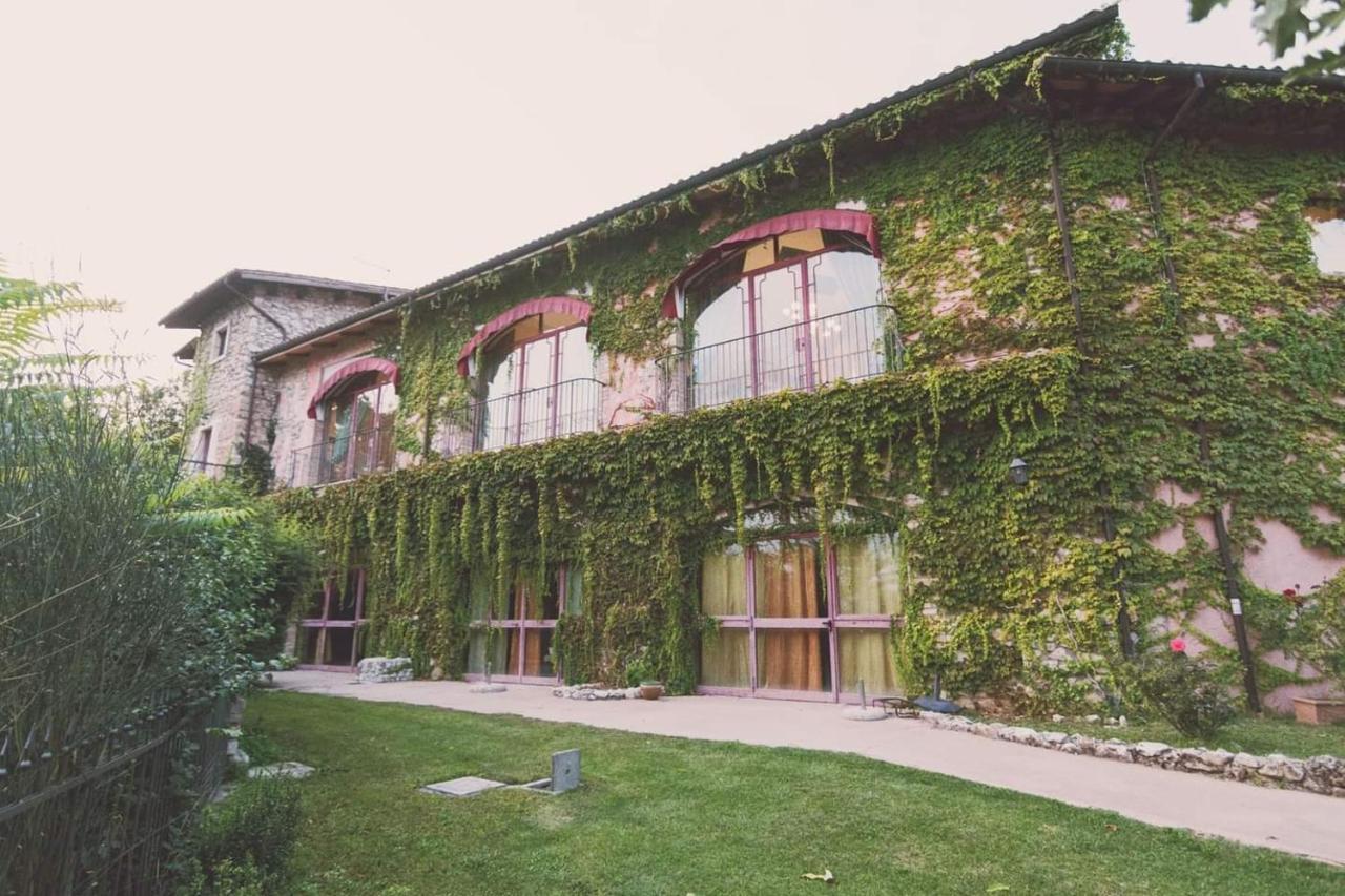 Hotel Il Querceto Delle Marine à LʼAquila Extérieur photo