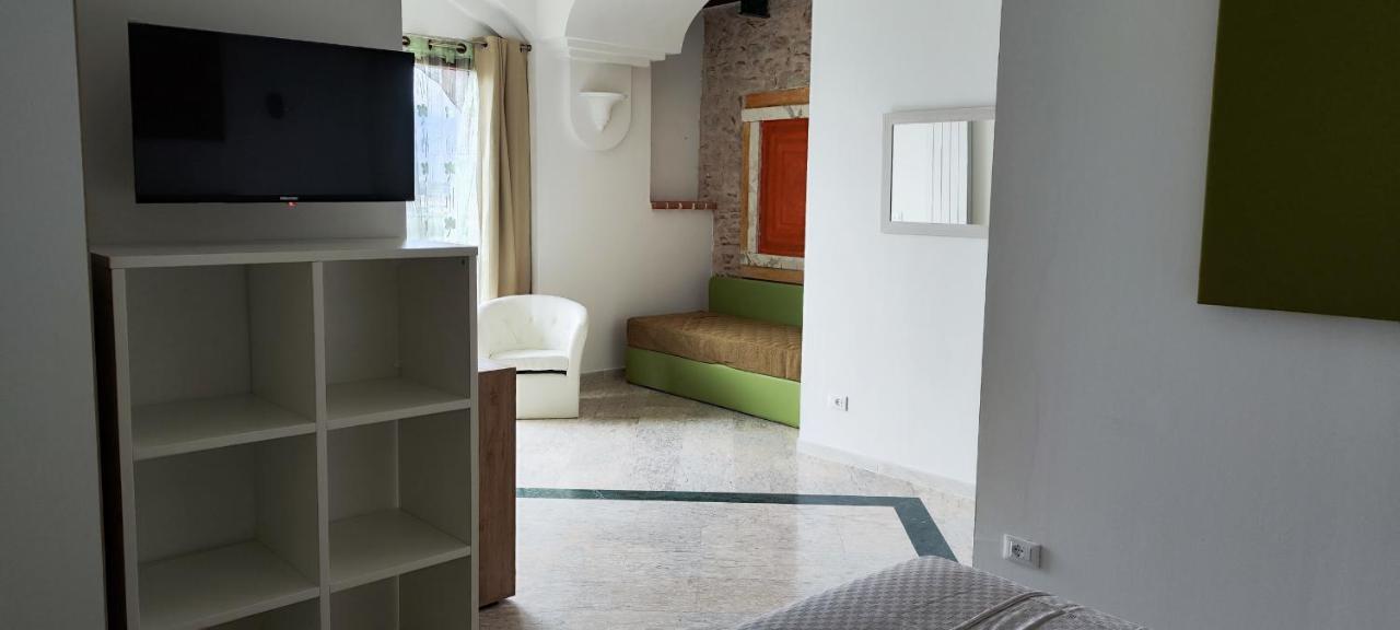Hotel Il Querceto Delle Marine à LʼAquila Extérieur photo